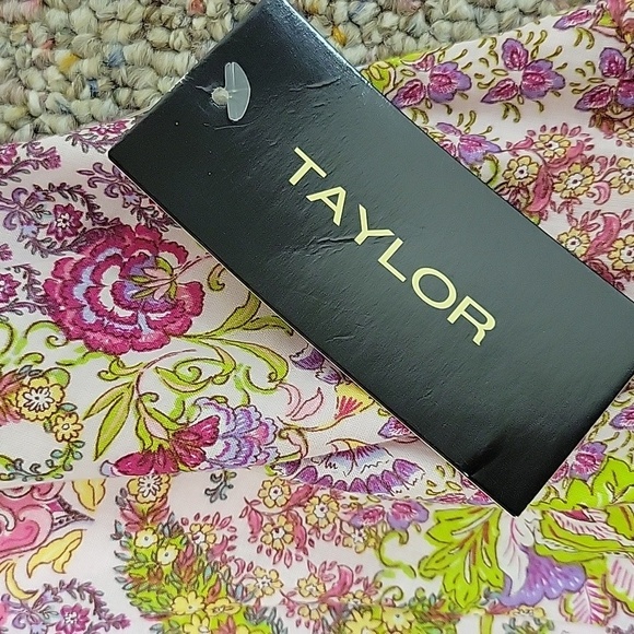 Taylor Pink and Green Floral Flutter Sleeve Womens Dress Sz Large New W/tags - Picture 7 of 7